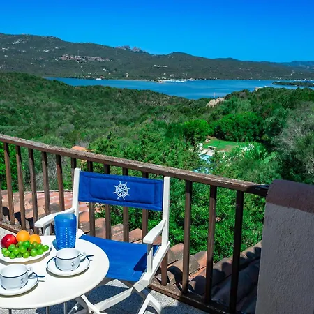 Semesterbostad Borgo Rudalza & *