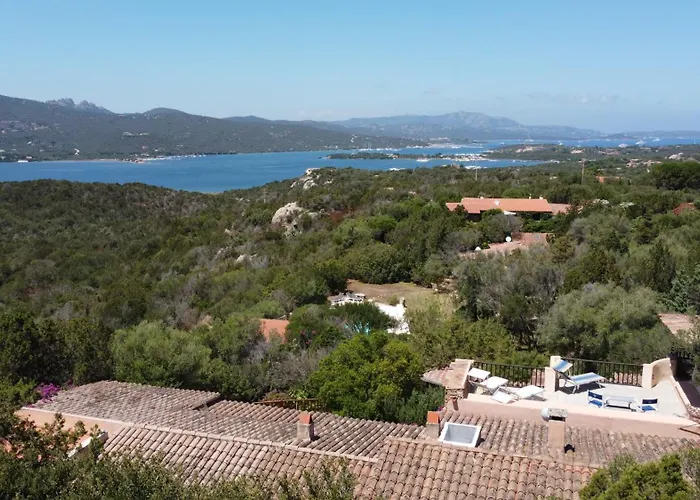 Semesterbostad Borgo Rudalza & *